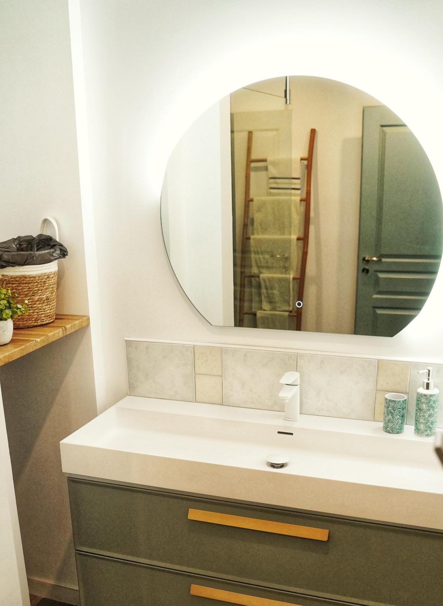 Apartamento Oasis - Cine, Balneo & Confort A La