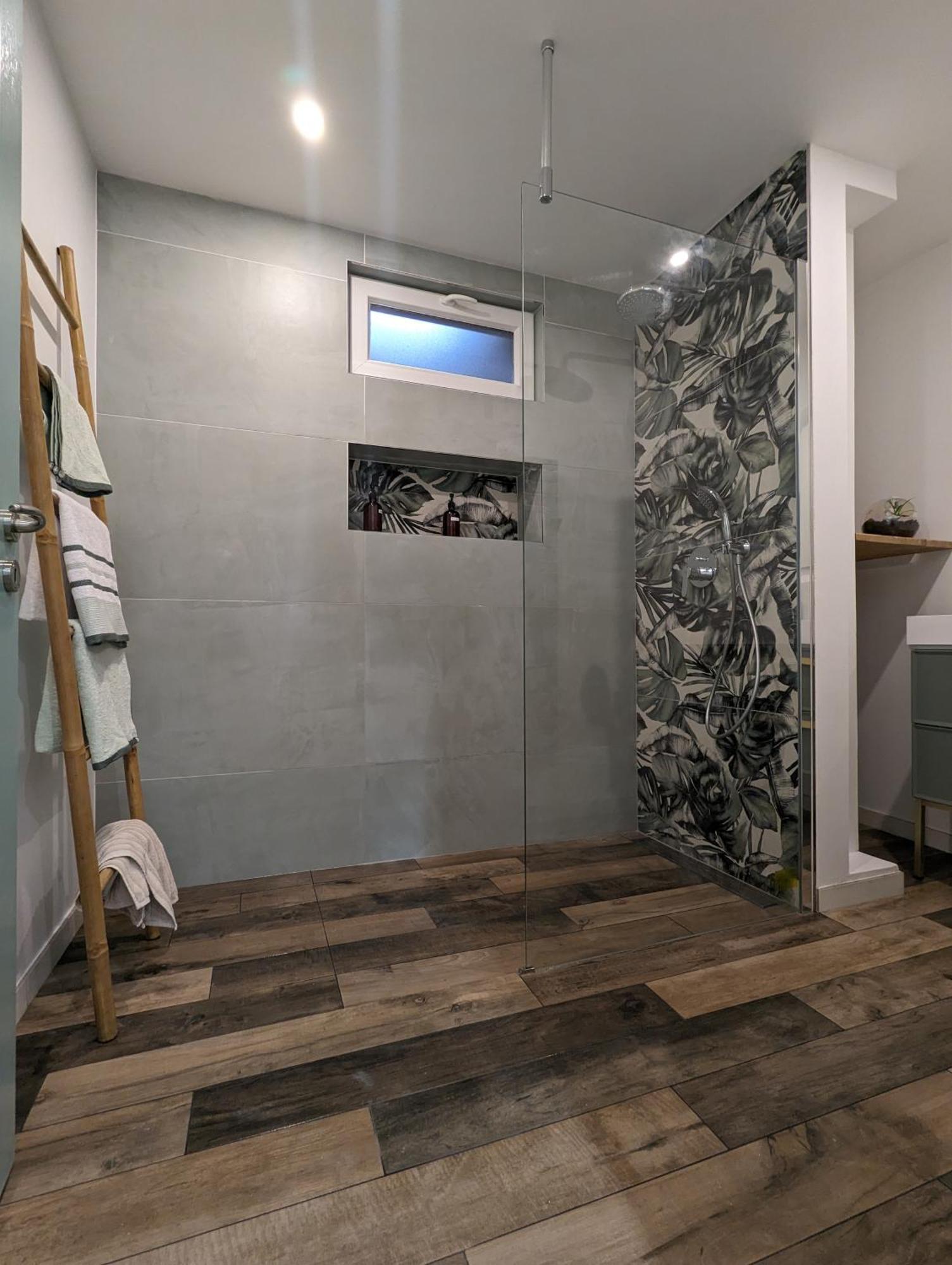 Apartamento Oasis - Cine, Balneo & Confort A La *